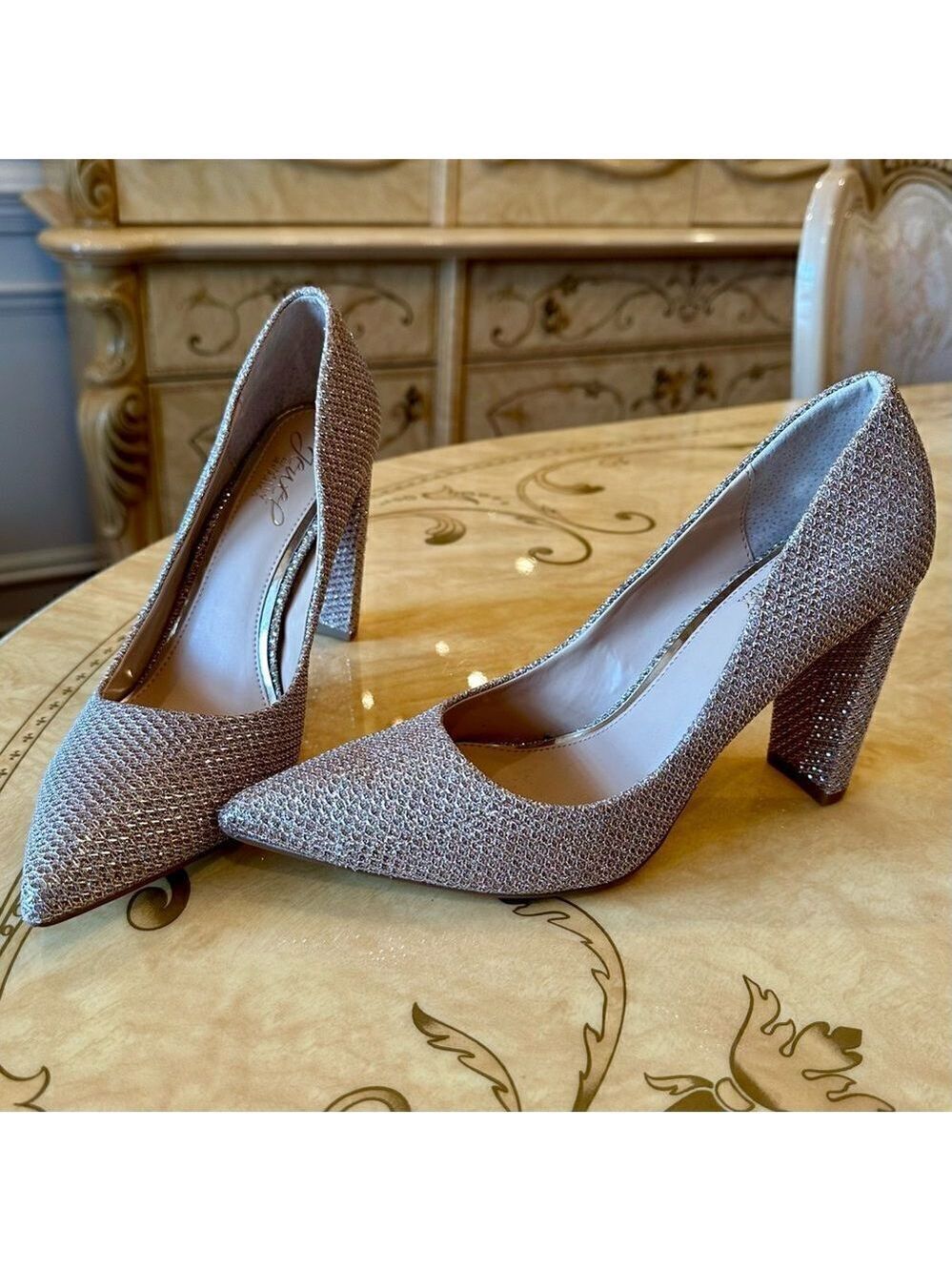 Badgley Mischka rose gold beige heels - Picture 10 of 16